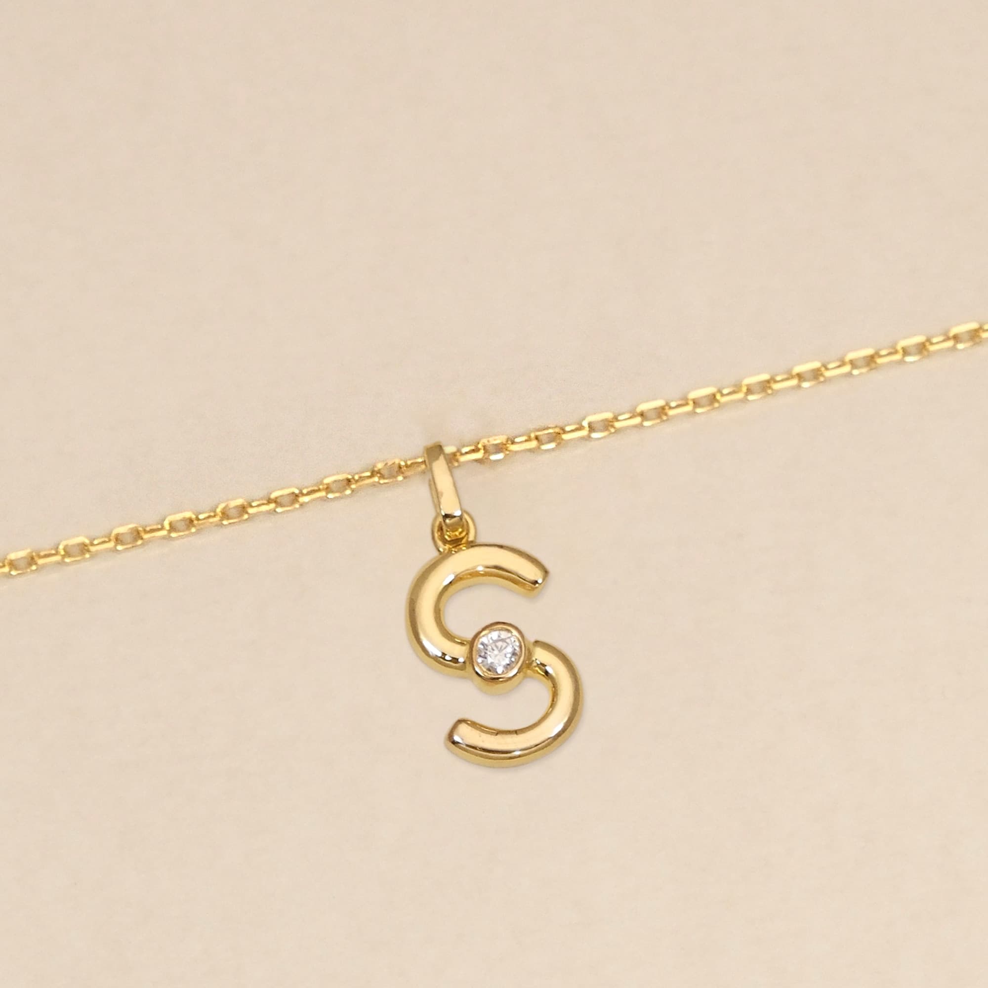 Travel Diary Necklace 18