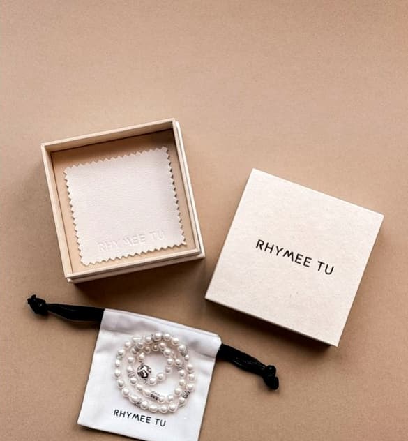 Pearl packaging detail